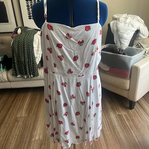 Forever 21 Plus Size White Mini Cami Dress with Strawberry Print - Picture 1 of 3